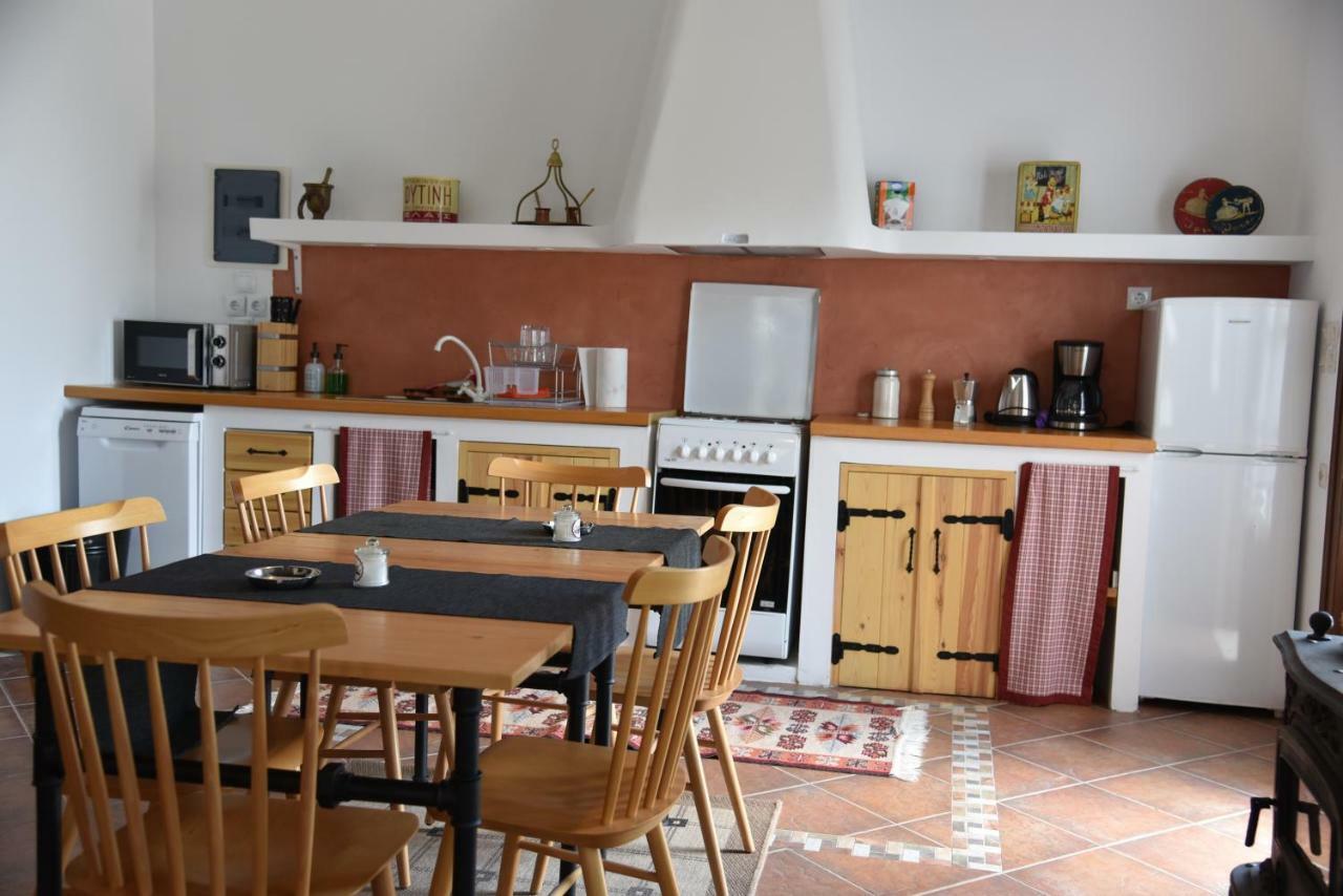 Karpofora Traditional Guesthouse Miléai 外观 照片